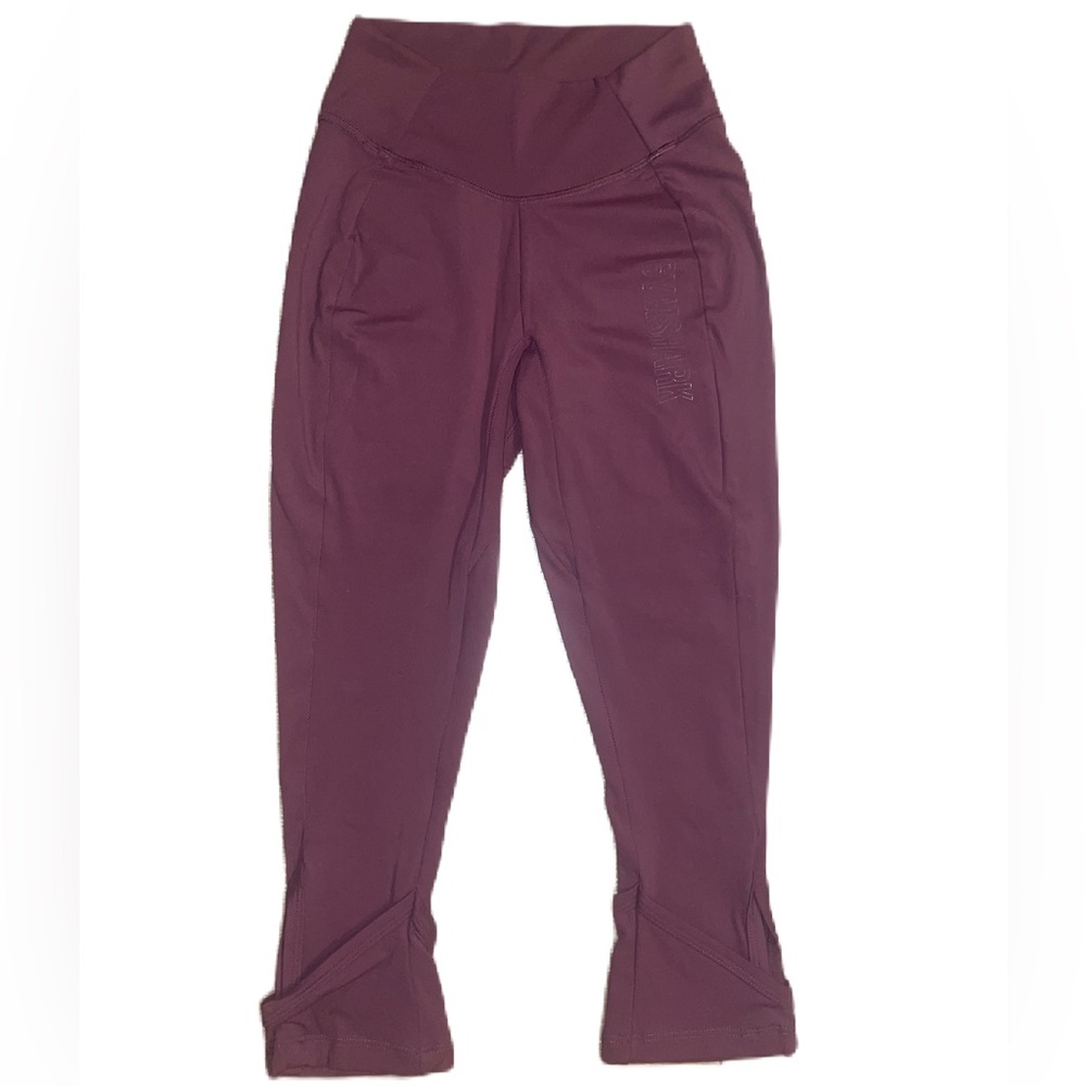Gymshark studio crop leggings in the berry red color extra small